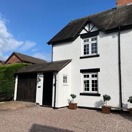 One Jubilee Cottages Shugborough المظهر الخارجي الصورة